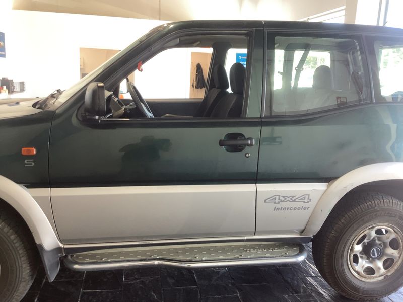 Nissan Terrano 2.7 Turbodiesel S — zdjęcie 4