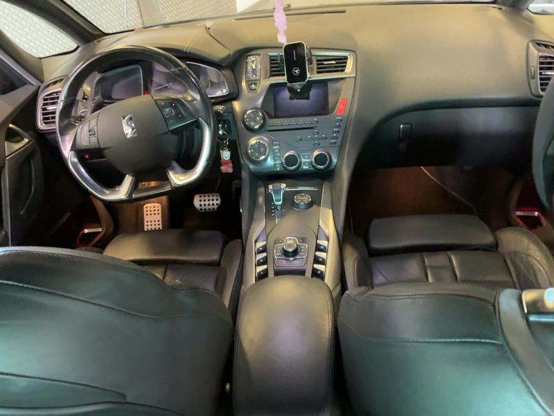 Citroen DS5 2.0 HDi Hybrid4 SportChic — zdjęcie 12