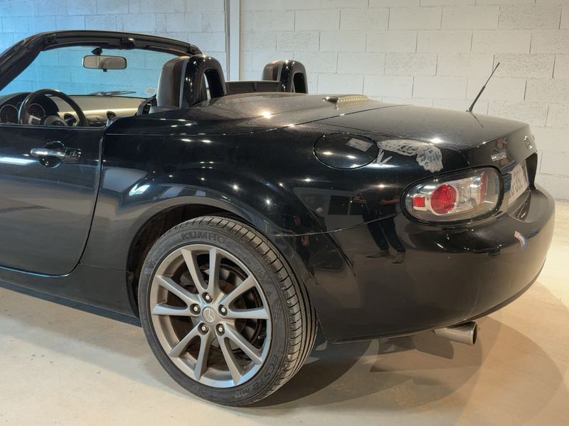 Mazda MX-5 1.8 Niseko Roadster Coupe — zdjęcie 3