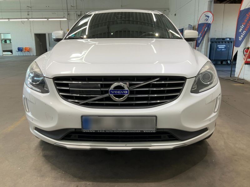 Volvo XC60 2.0 D4 Linje Inscription 2WD 2017 – снимка 14