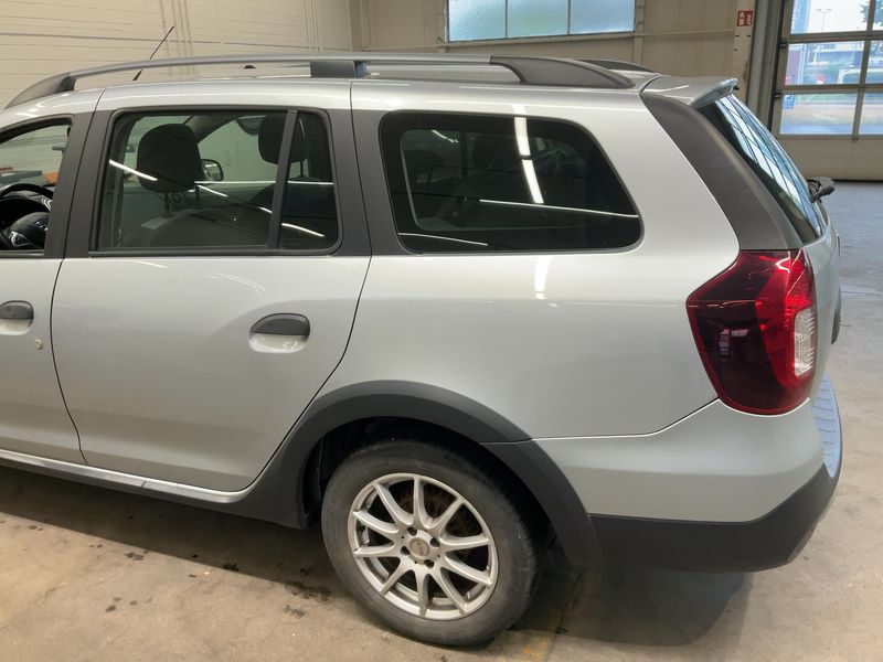 Dacia Logan MCV 1.5 dCi Stepway — zdjęcie 3