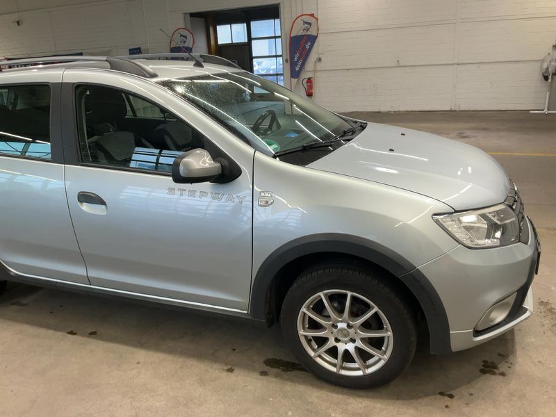 Dacia Logan MCV 1.5 dCi Stepway — zdjęcie 8