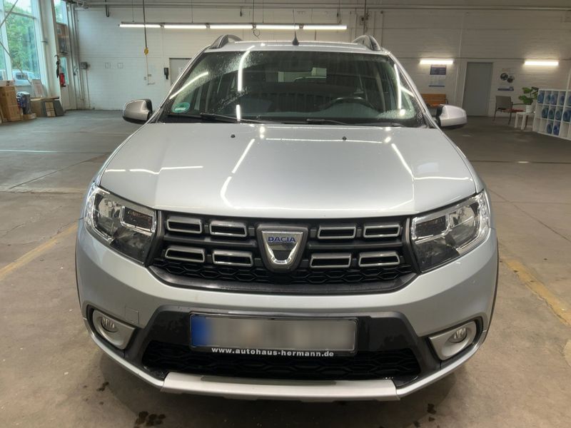 Dacia Logan MCV 1.5 dCi Stepway — zdjęcie 9