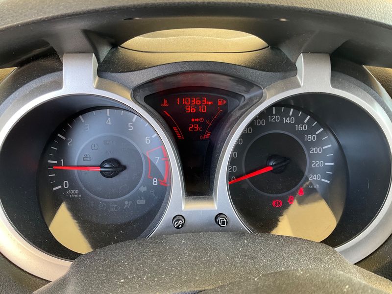 Nissan Juke 1.2 N-Vision — zdjęcie 13