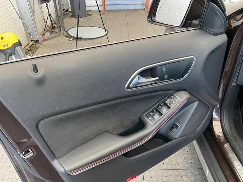 Mercedes-Benz GLA-Klasse GLA 220 d AMG Line 2015 – снимка 30