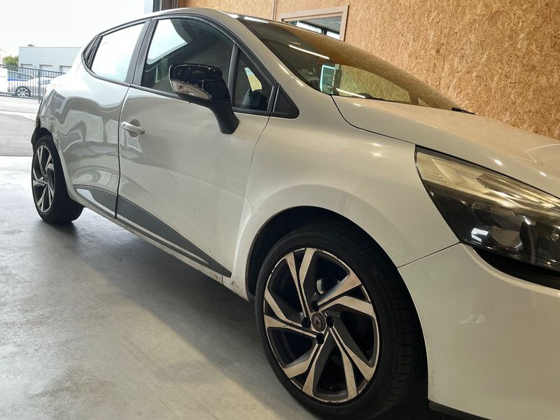 Renault Clio 1.2 Life — zdjęcie 8