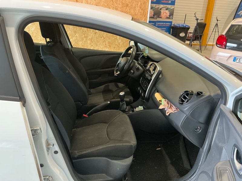 Renault Clio 1.2 Life — zdjęcie 11