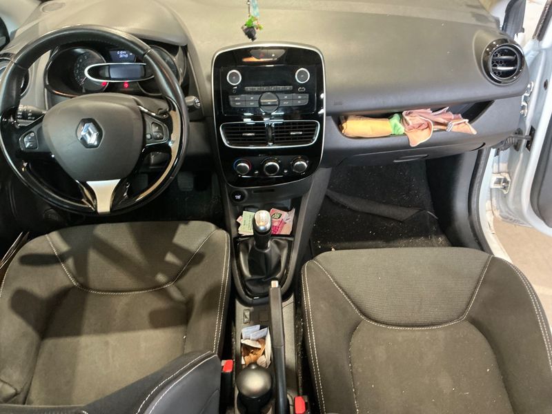 Renault Clio 1.2 Life — zdjęcie 12