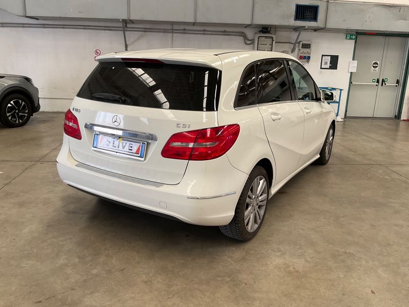 Mercedes-Benz B-Klasse B 180 CDI Executive 2013 – снимка 2