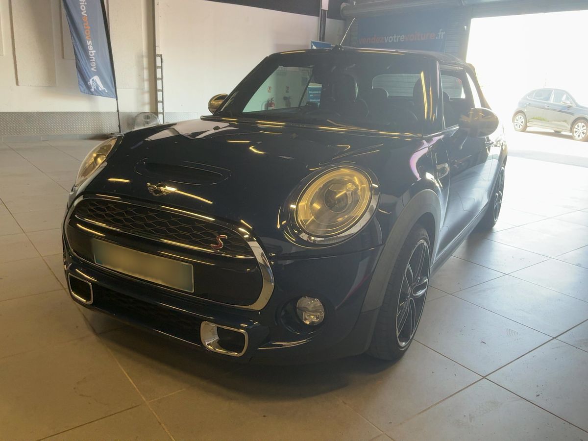 MINI Cabrio 2016 — photo 1