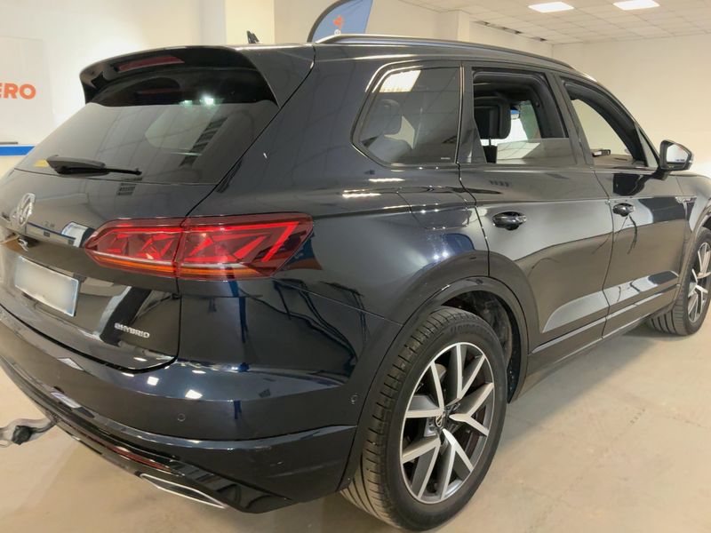 Volkswagen Touareg 3.0 eHybrid R 4Motion — zdjęcie 6