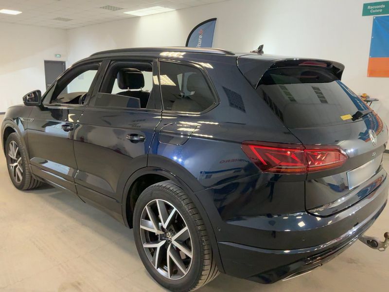 Volkswagen Touareg 3.0 eHybrid R 4Motion — zdjęcie 3