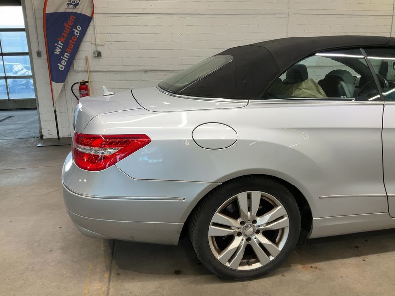 Mercedes-Benz E-Klasse E 250 CGI BlueEfficiency Avantgarde — zdjęcie 6
