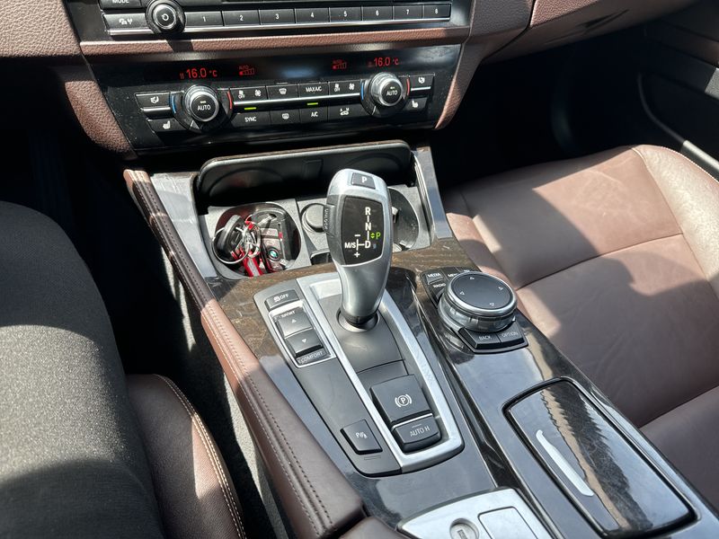 BMW 5er 520d — zdjęcie 21