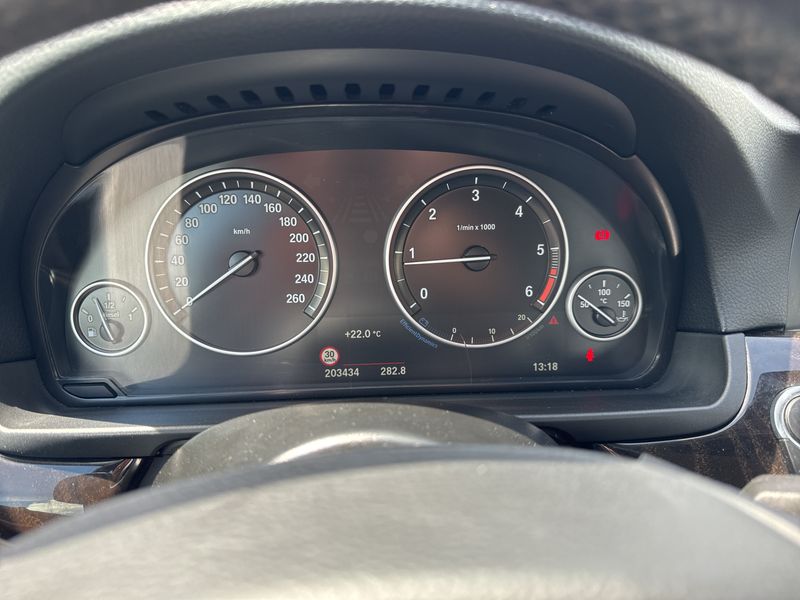 BMW 5er 520d — zdjęcie 22