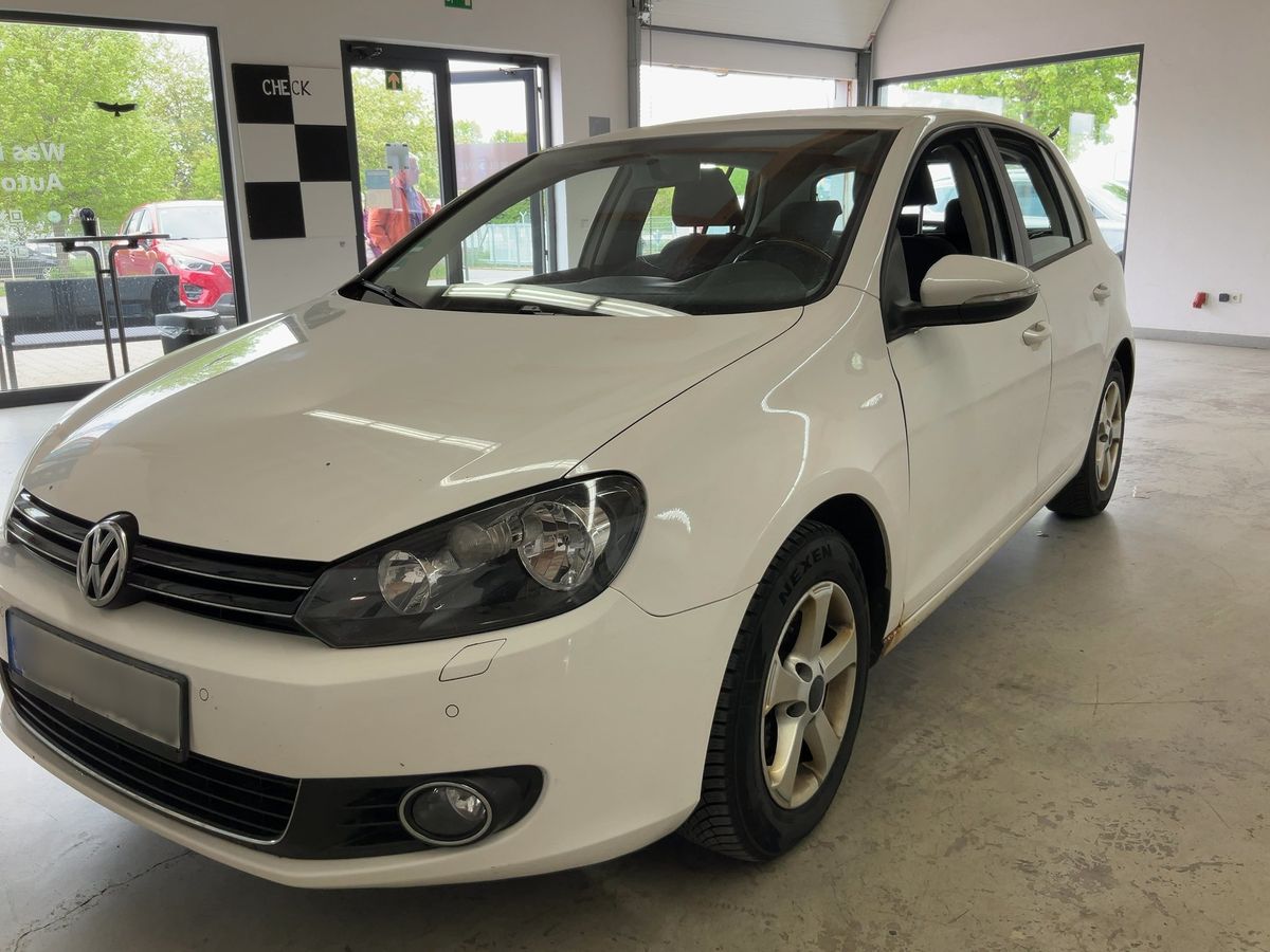 Volkswagen Golf 2009 — photo 1