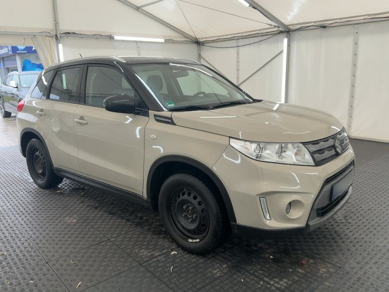 Suzuki Vitara 1.6 DDiS Comfort+ 4x4 — zdjęcie 8