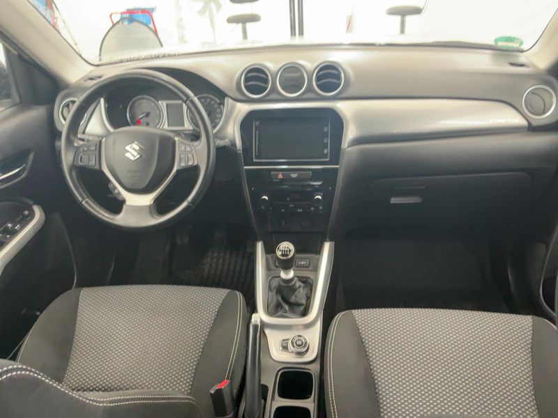 Suzuki Vitara 1.6 DDiS Comfort+ 4x4 — zdjęcie 12