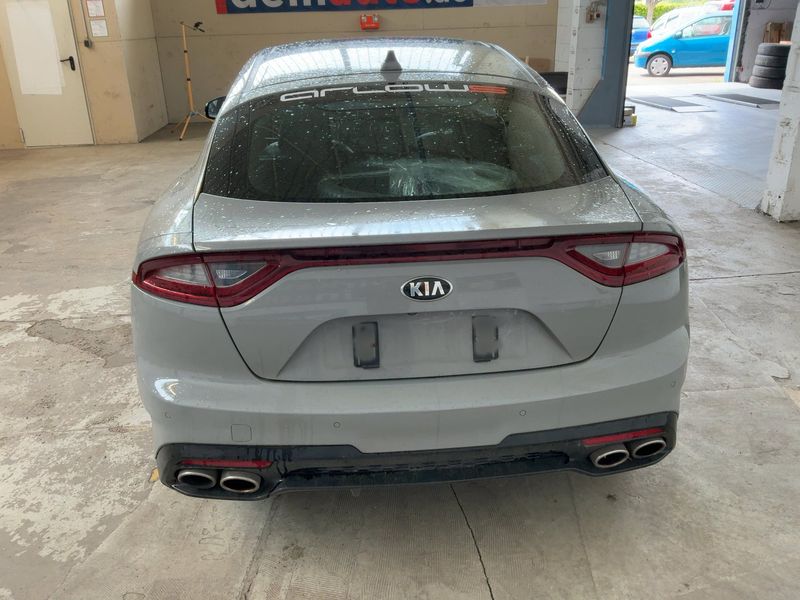 Kia Stinger 3.3 V6 TGDI GT 4WD — zdjęcie 5