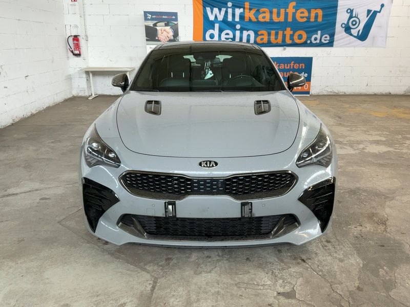 Kia Stinger 3.3 V6 TGDI GT 4WD — zdjęcie 9