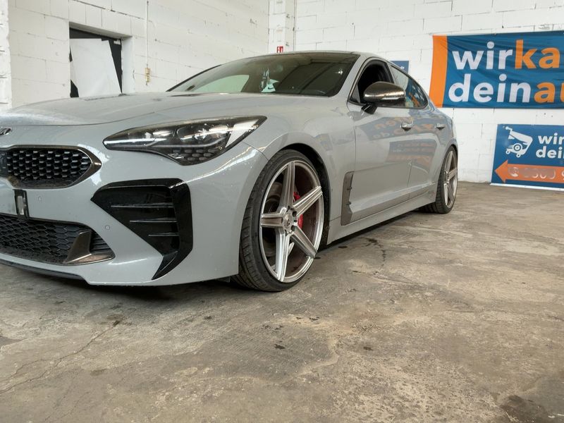 Kia Stinger 3.3 V6 TGDI GT 4WD — zdjęcie 2