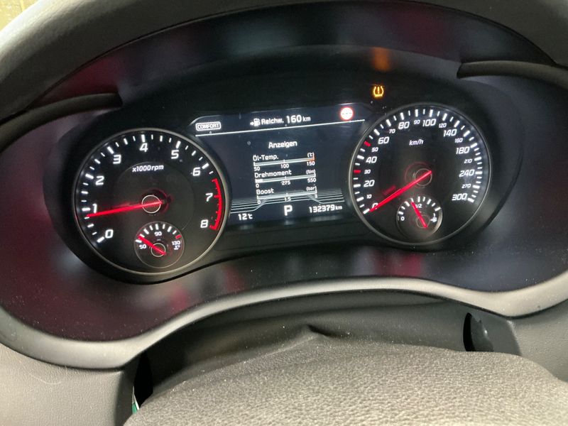 Kia Stinger 3.3 V6 TGDI GT 4WD — zdjęcie 13