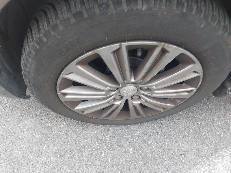 Peugeot 308 1.2 PureTech Allure Pack 2021 – снимка 24