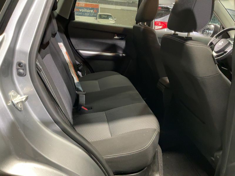 Suzuki Vitara 1.4 BoosterJet Mild-Hybrid Privilege 4x2 — zdjęcie 14