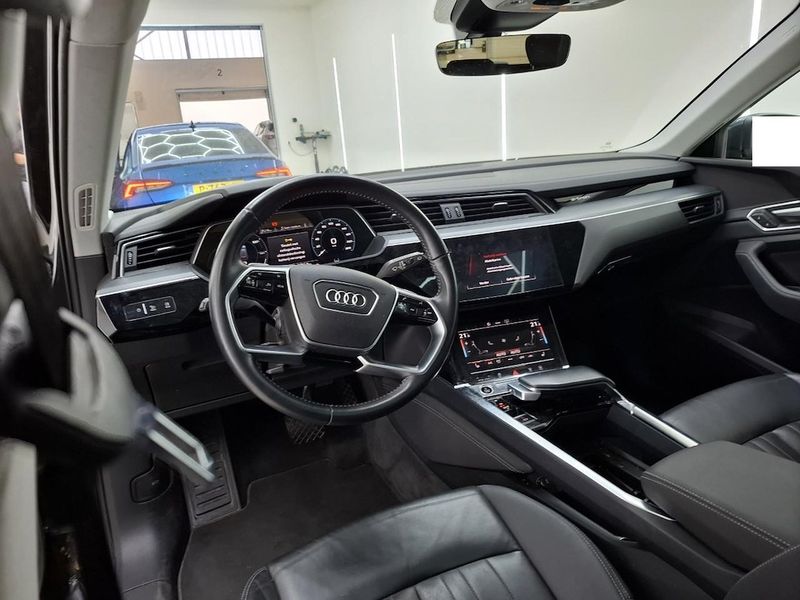 Audi e-tron 55 quattro Advanced — zdjęcie 7