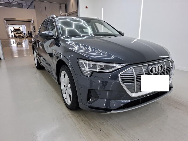 Audi e-tron 55 quattro Advanced — zdjęcie 4