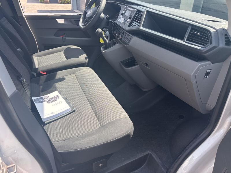 Volkswagen T6 Kombi 2.0 TDI lang FWD — zdjęcie 10