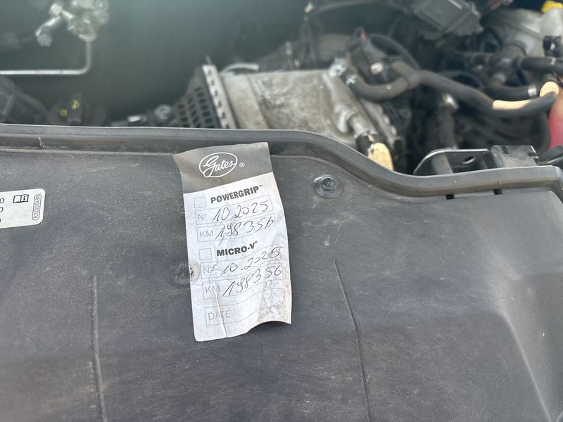 Volkswagen T6 Kombi 2.0 TDI lang FWD — zdjęcie 15