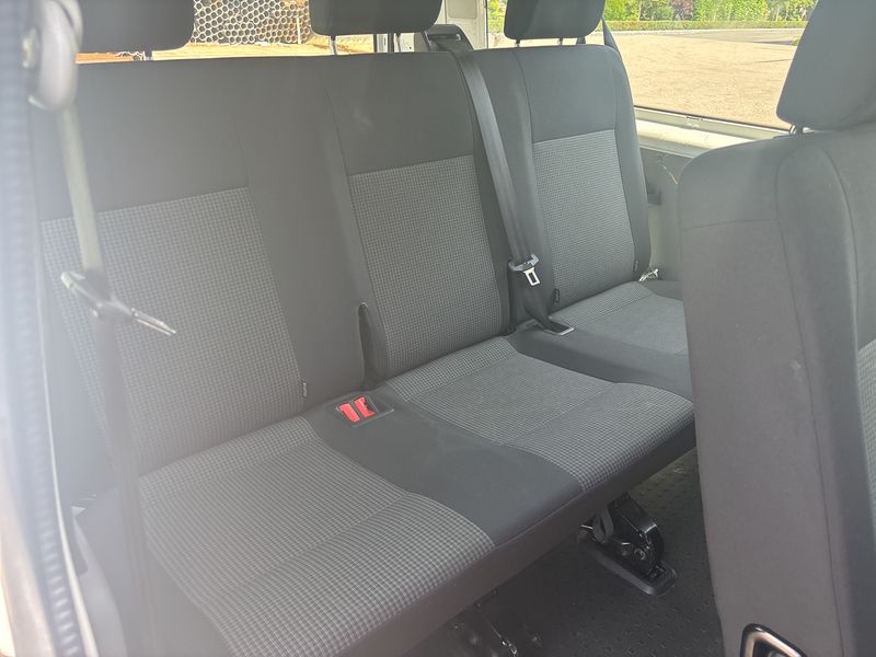 Volkswagen T6 Kombi 2.0 TDI lang FWD — zdjęcie 19