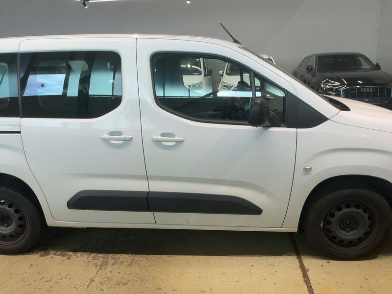 Opel Combo Life 1.5 CDTI Edition — zdjęcie 7