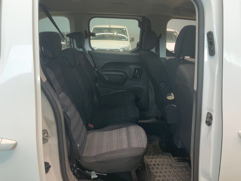 Opel Combo Life 1.5 CDTI Edition — zdjęcie 14