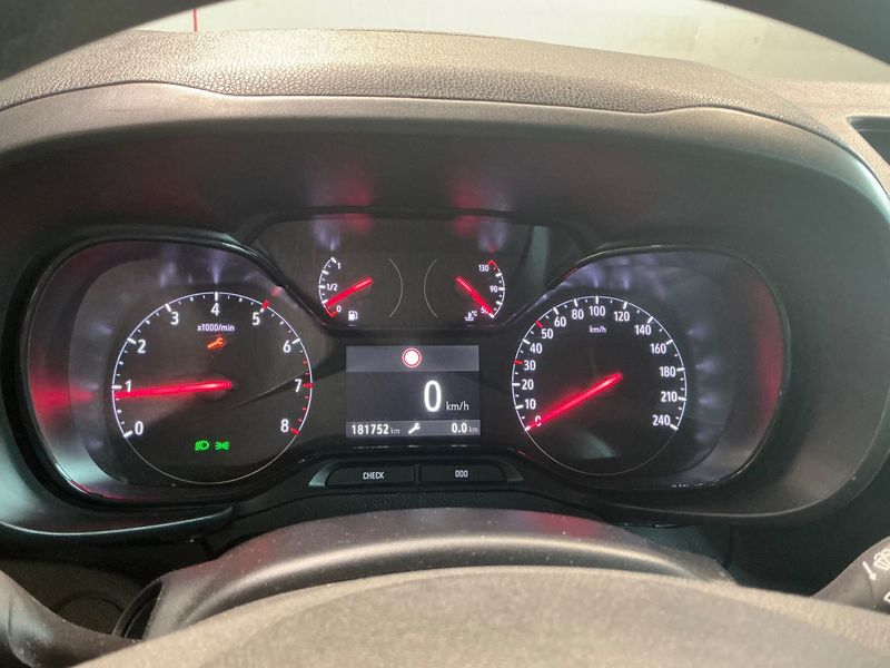 Opel Combo Life 1.5 CDTI Edition — zdjęcie 13