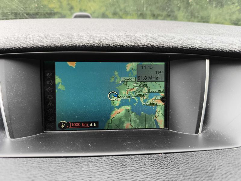 BMW X1 sDrive 18d — zdjęcie 13