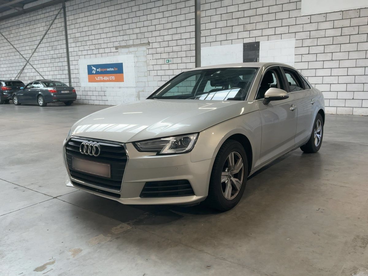Audi A4 2017 — photo 1