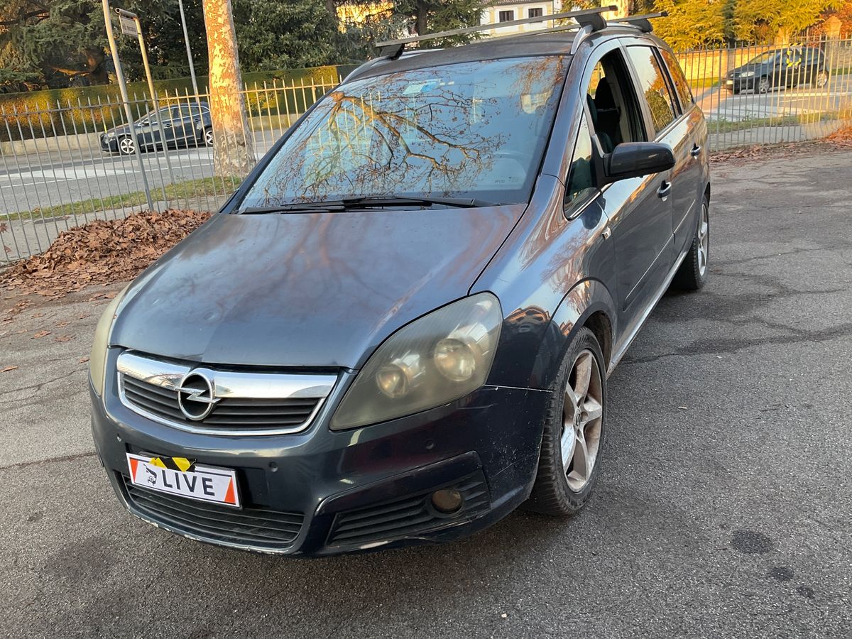 Opel Zafira 1.8 Cosmo