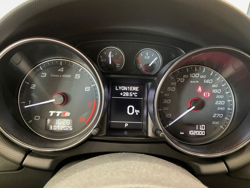Audi TTS 2.0 TFSI quattro Coupe — zdjęcie 13