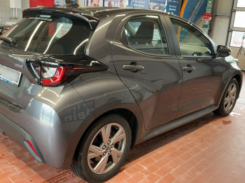 Mazda 2 1.5 Hybrid Exclusive-Line — zdjęcie 6