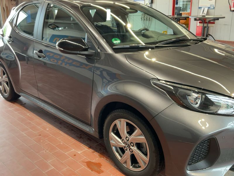 Mazda 2 1.5 Hybrid Exclusive-Line — zdjęcie 8