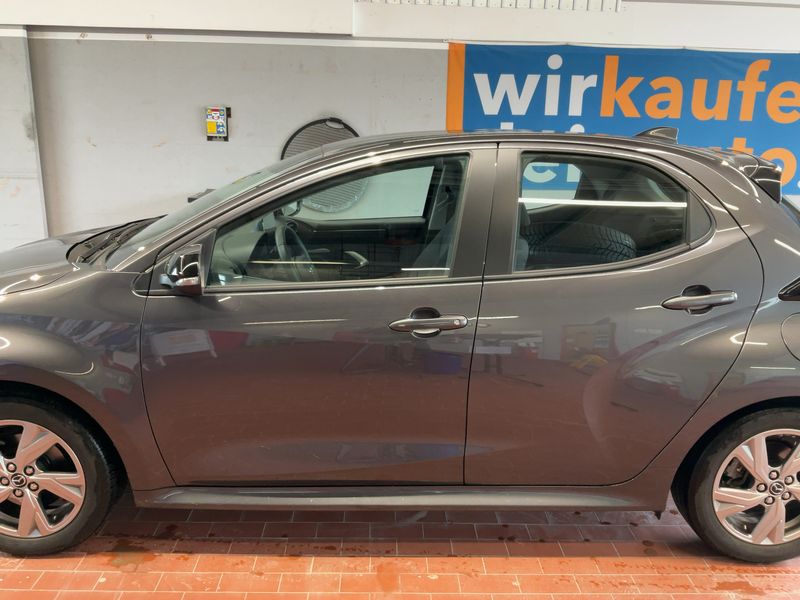 Mazda 2 1.5 Hybrid Exclusive-Line — zdjęcie 4