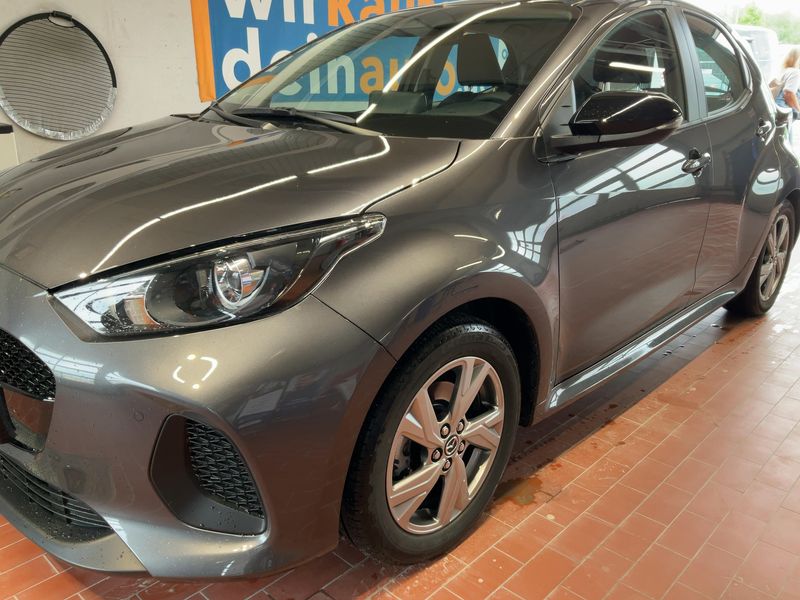 Mazda 2 1.5 Hybrid Exclusive-Line — zdjęcie 2