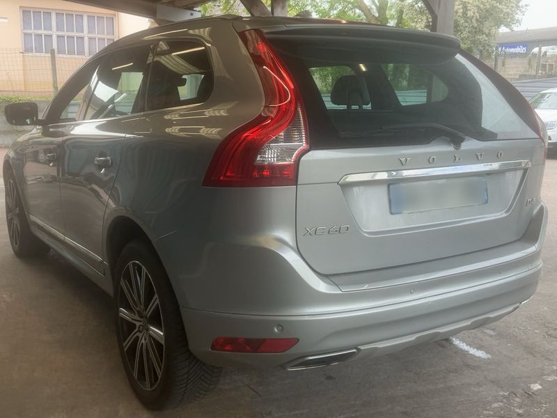 Volvo XC60 2.0 D4 Xenium 2015 – снимка 6