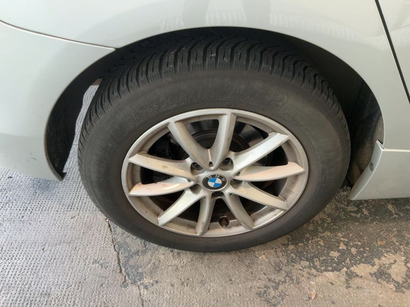 BMW 2er 218i Active Tourer Basis 2015 – снимка 9