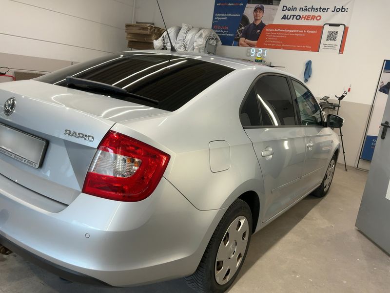 Skoda Rapid 1.2 TSI Ambition — zdjęcie 6