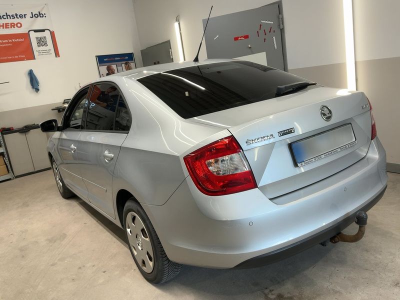 Skoda Rapid 1.2 TSI Ambition — zdjęcie 3
