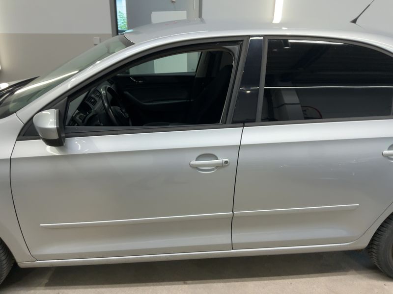 Skoda Rapid 1.2 TSI Ambition — zdjęcie 4