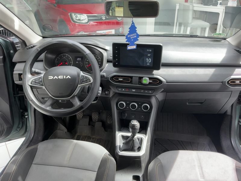 Dacia Jogger 1.0 TCe Extreme+ — zdjęcie 12